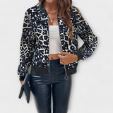 Julija - Elegantiška Leopardo Rašto Striukė