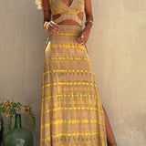 Bianca – Drabužis su Drąsiu Dizainu ir Giliais Iškirpais