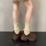 Jazmin | Storas platformos modelis su minimalistiniu dizainu stilingai žiemai