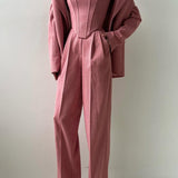 Elegancija - Trijų dalių komplektas su peršalimo švarku