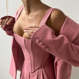 Elegancija - Trijų dalių komplektas su peršalimo švarku