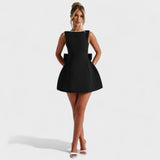 Carrie - Mini suknelė su perlų juostele