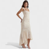 Cesca - Skulptūrinio silueto suknelė