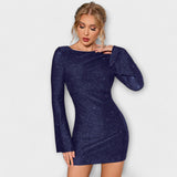 Blizgučių suknelė su atvirais nugaros ir ilgomis rankovėmis